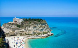 Tropea si candida Capitale italiana della Cultura 2021