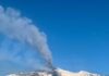 Nuova eruzione dell’Etna. Colonna di fumo e cenere alta sei chilometri