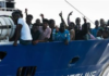 E alla fine parte dei migranti è sbarcata in Calabria