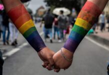 Due Pride, una Città, nessuna egemonia: la guerra interna del movimento LGBTQIA+ a Napoli