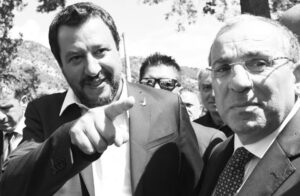 Fu Matteo Salvini, che ora se la prende con Lamorgese, a nominare Michele Di Bari plaudendo al suo essere “contro” Riace