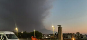 Eruzione dell’Etna. L’aeroporto di Catania resta chiuso