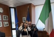 Carlo Calenda espelle da Azione il consigliere Pasquale Di Fenza